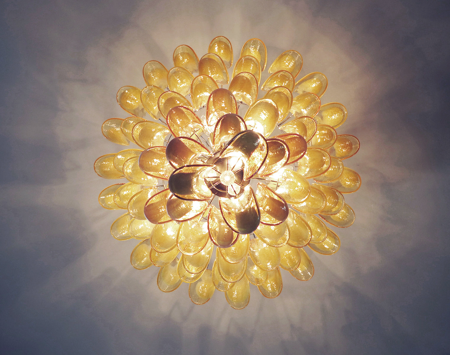 Murano Chandelier – 85 Caramel-Coloured Petal Glass – detail 5 – Murano Classics