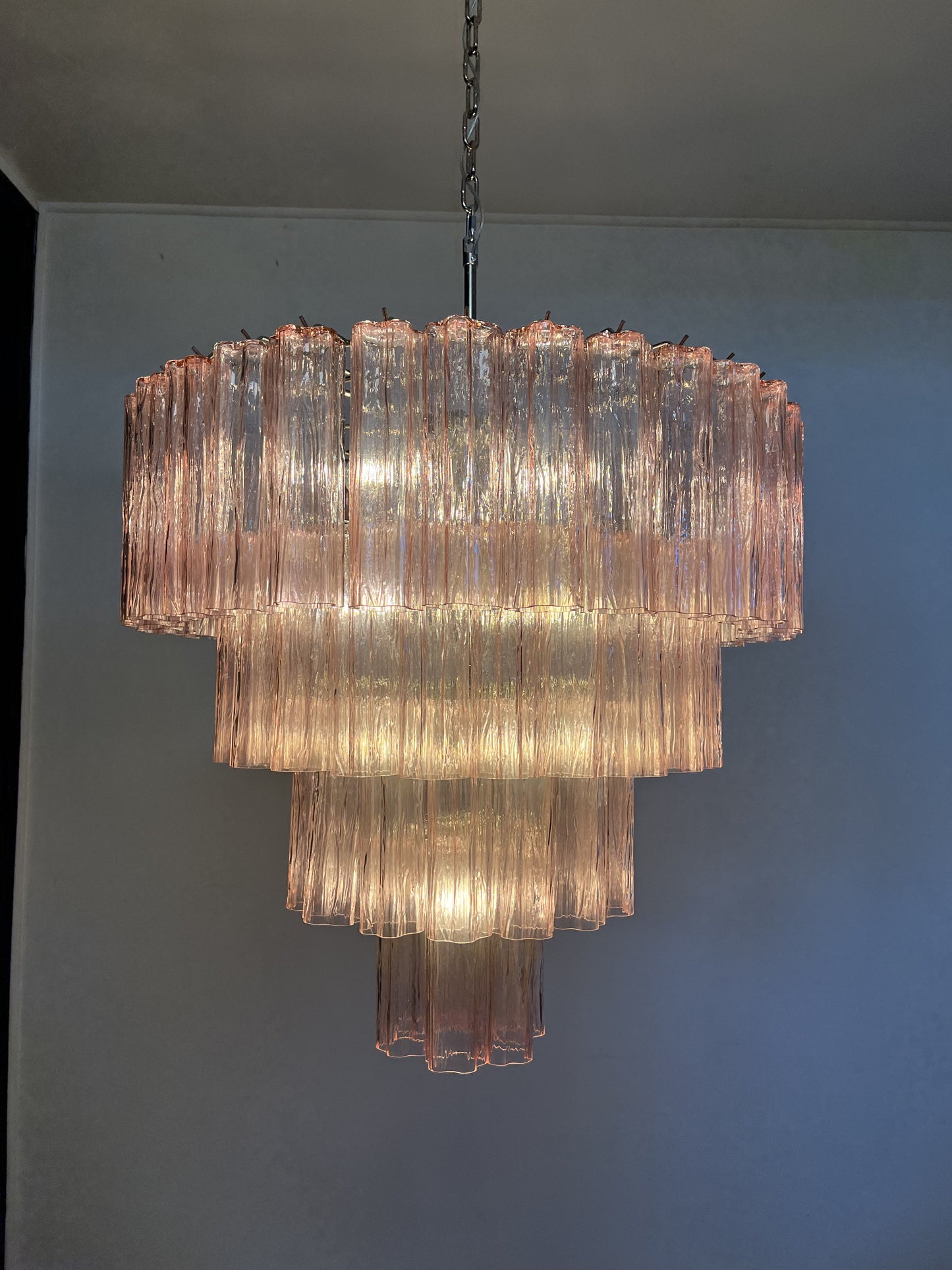 Murano Lysekrone | 78 Rosa Glassrør