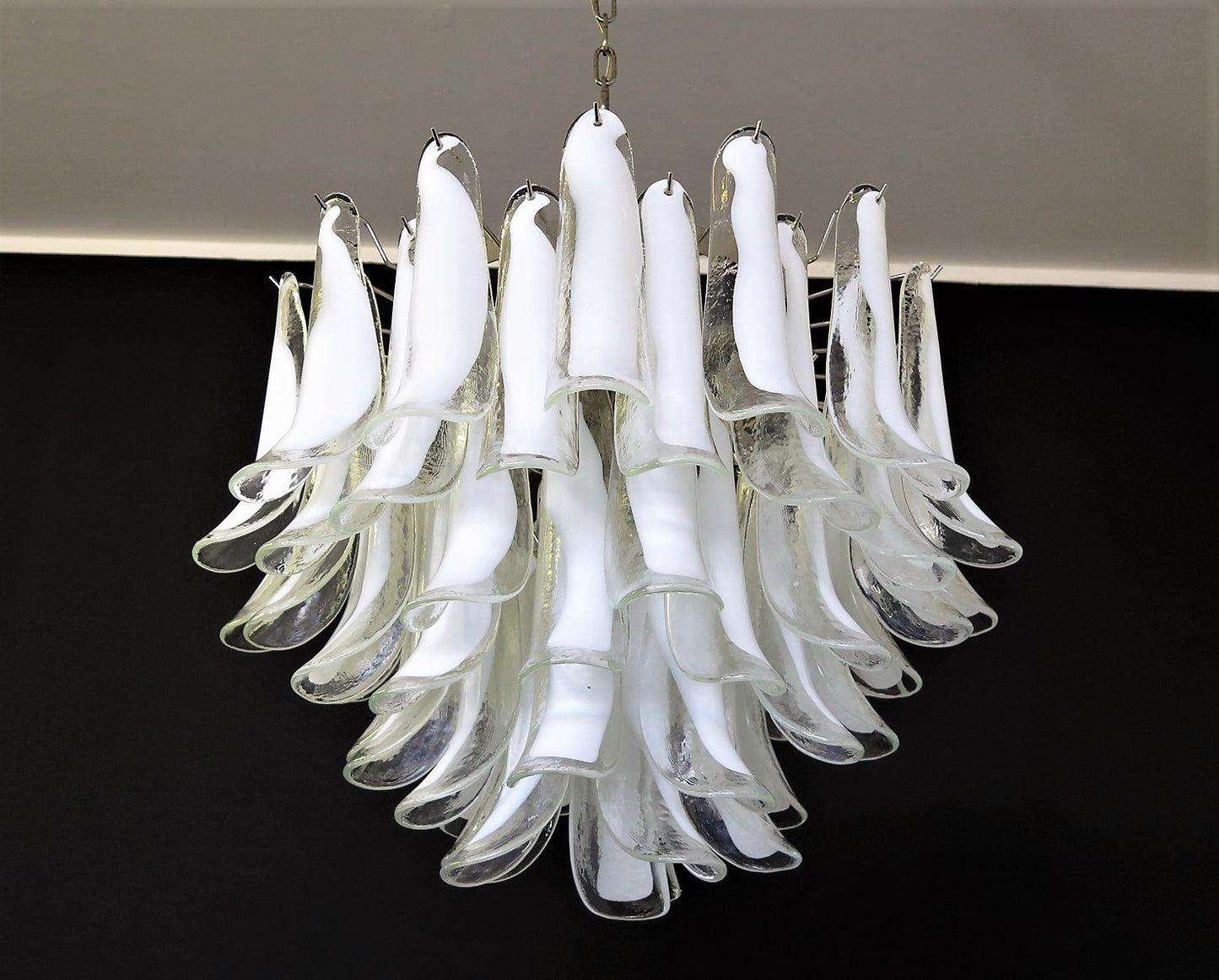 Murano Chandelier | 53 Clear cone leaf glasses