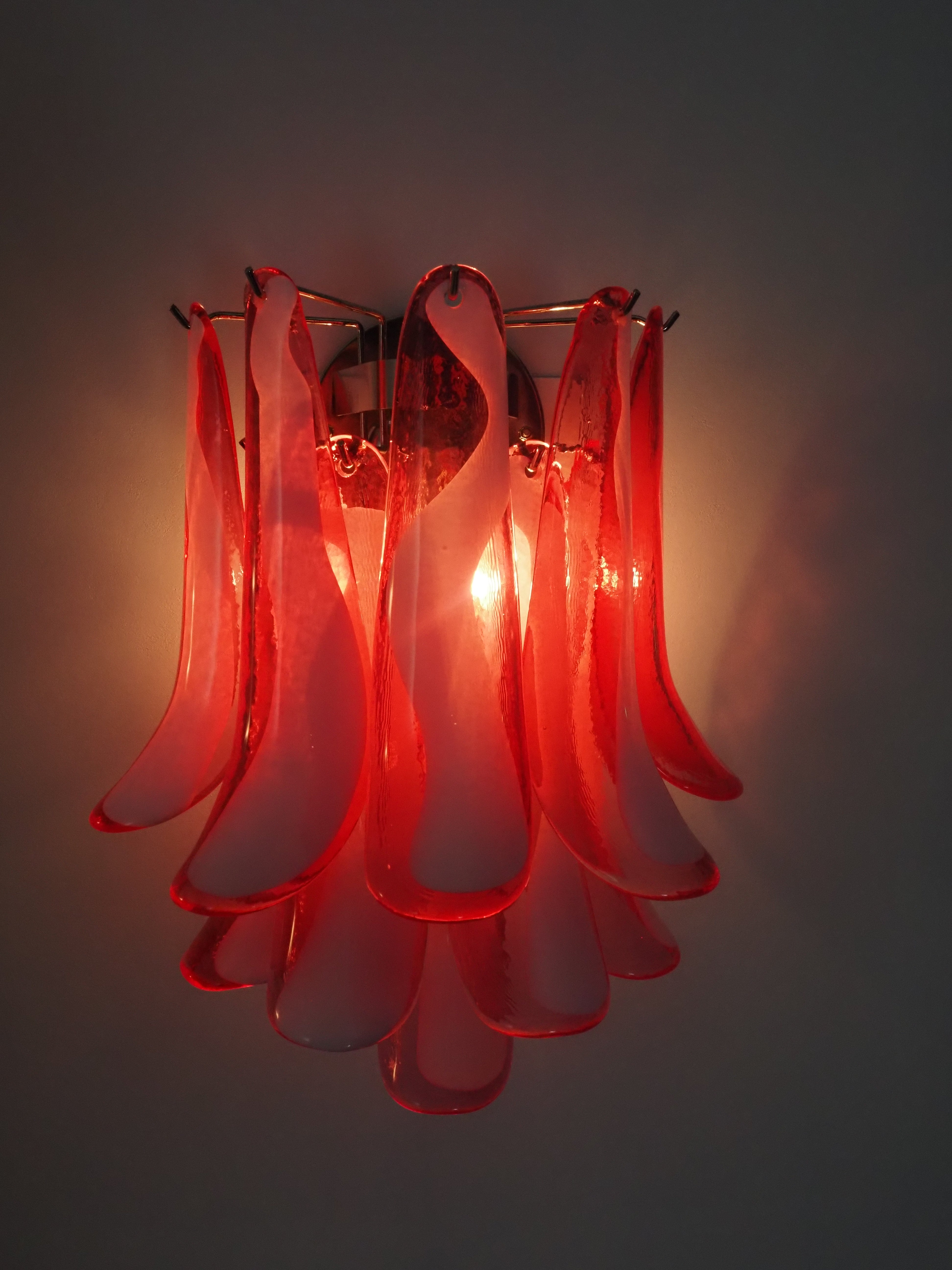 Murano Wandlamp – 10 Rood Bloemblaadjeglas – Set van 2 – detail 5 – Murano Classics