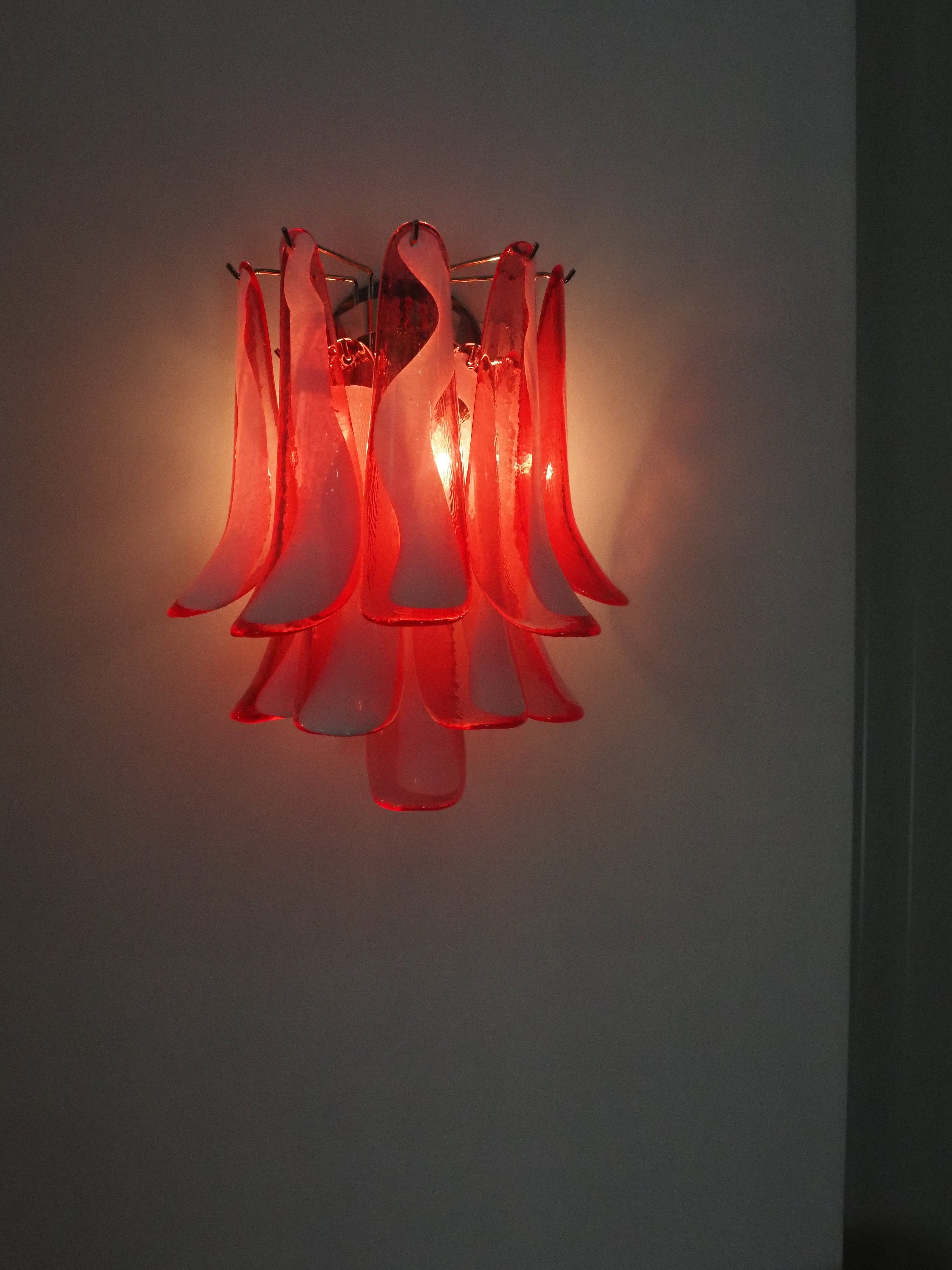 Murano Wandlamp – 10 Rood Bloemblaadjeglas – Set van 2 – detail 8 – Murano Classics