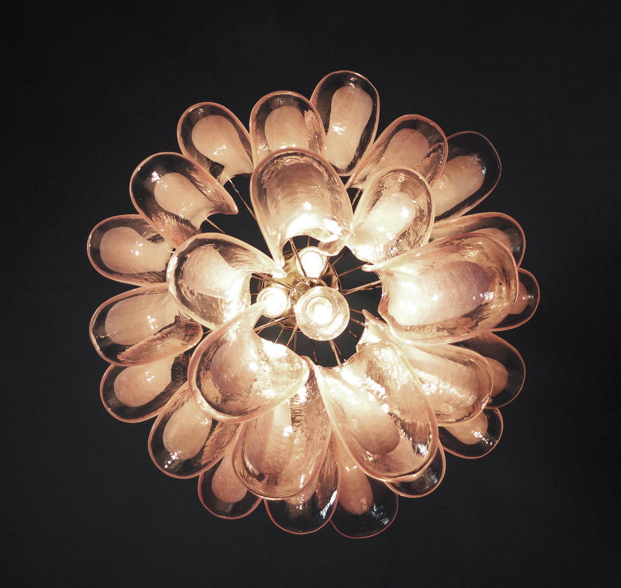 Murano Chandelier | 26 Pink cone leaf glass