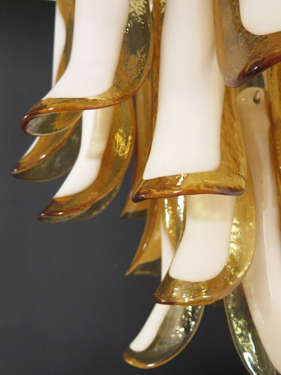 Murano Kronleuchter – 26 Gelbe Blütenblattgläser – Detail 2 – Murano Classics