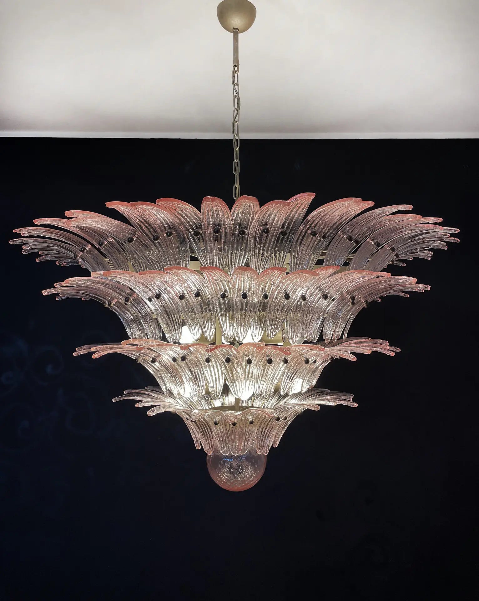 Murano Kroonluchter – 163 Roze Bloemblaadjeglas – detail 8 – Murano Classics