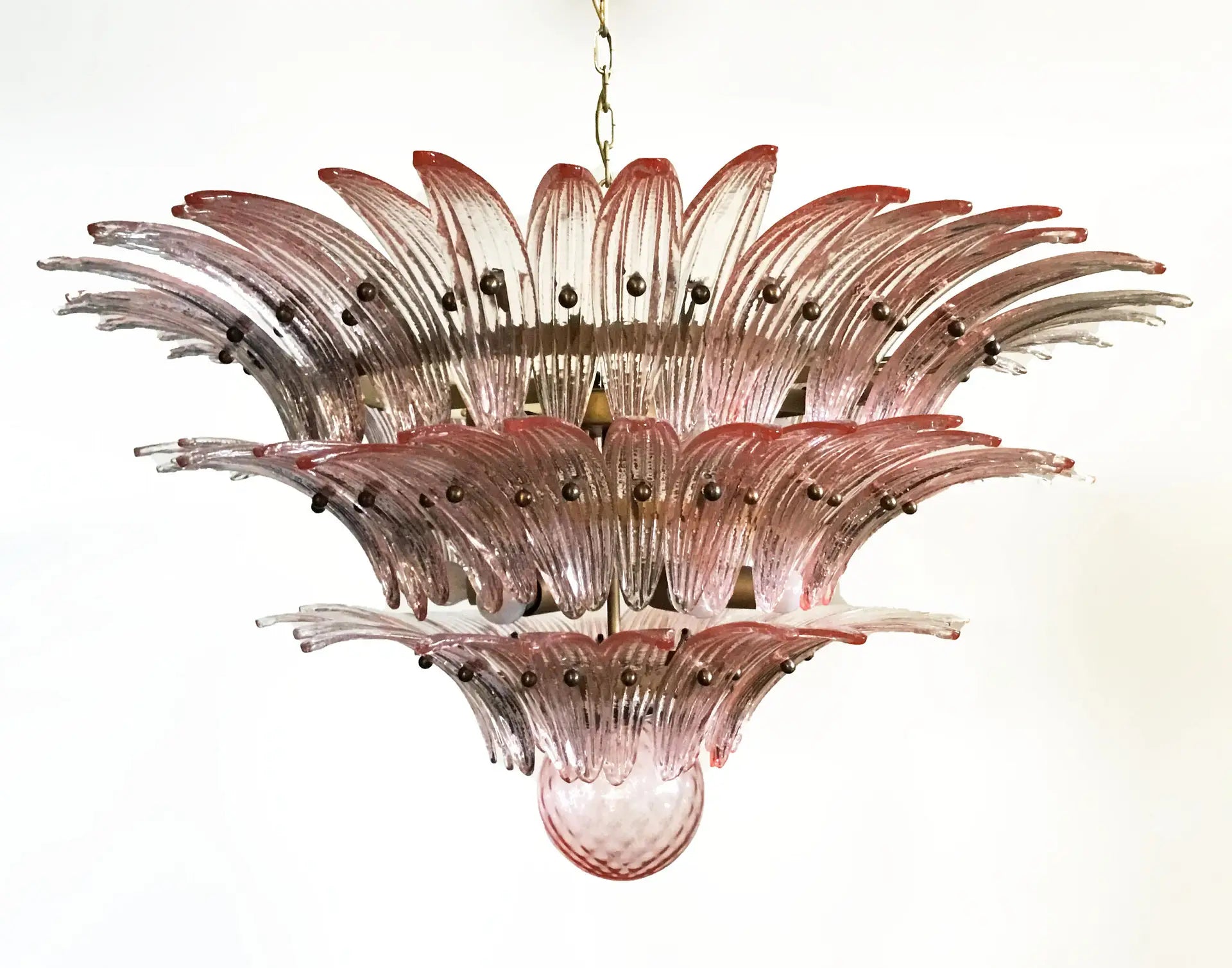 Lustre Murano – 104 Verres à Pétales Rose – détail 10 – Murano Classics