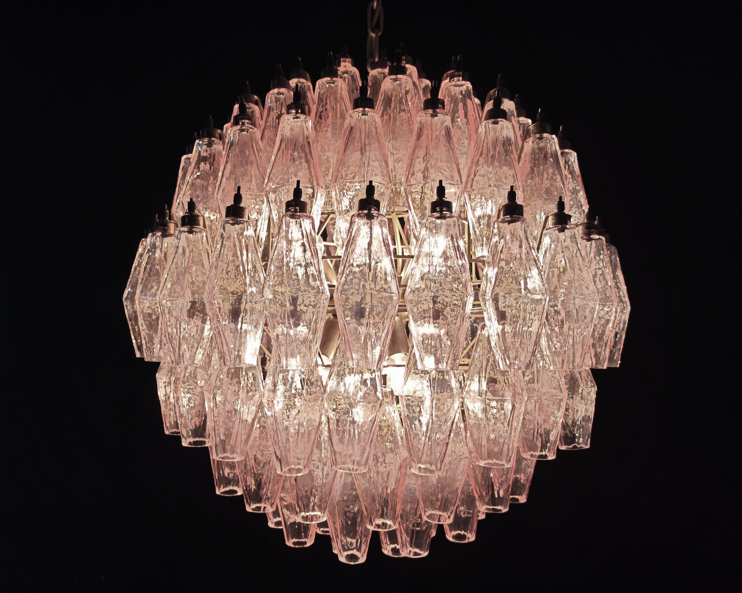 Murano Chandelier | 140 Pink polyhedral glass