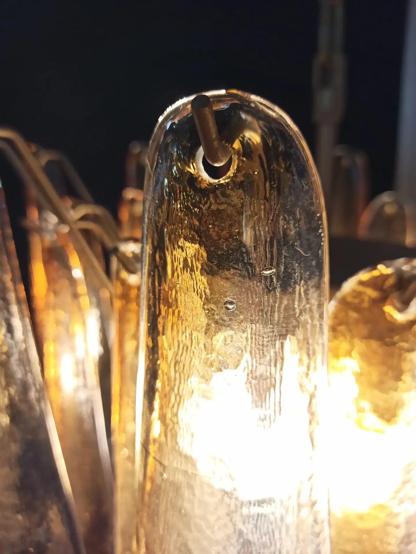 Murano Kronleuchter – 36 Klare und Gelbe Blütenblattgläser – Detail 7 – Murano Classics