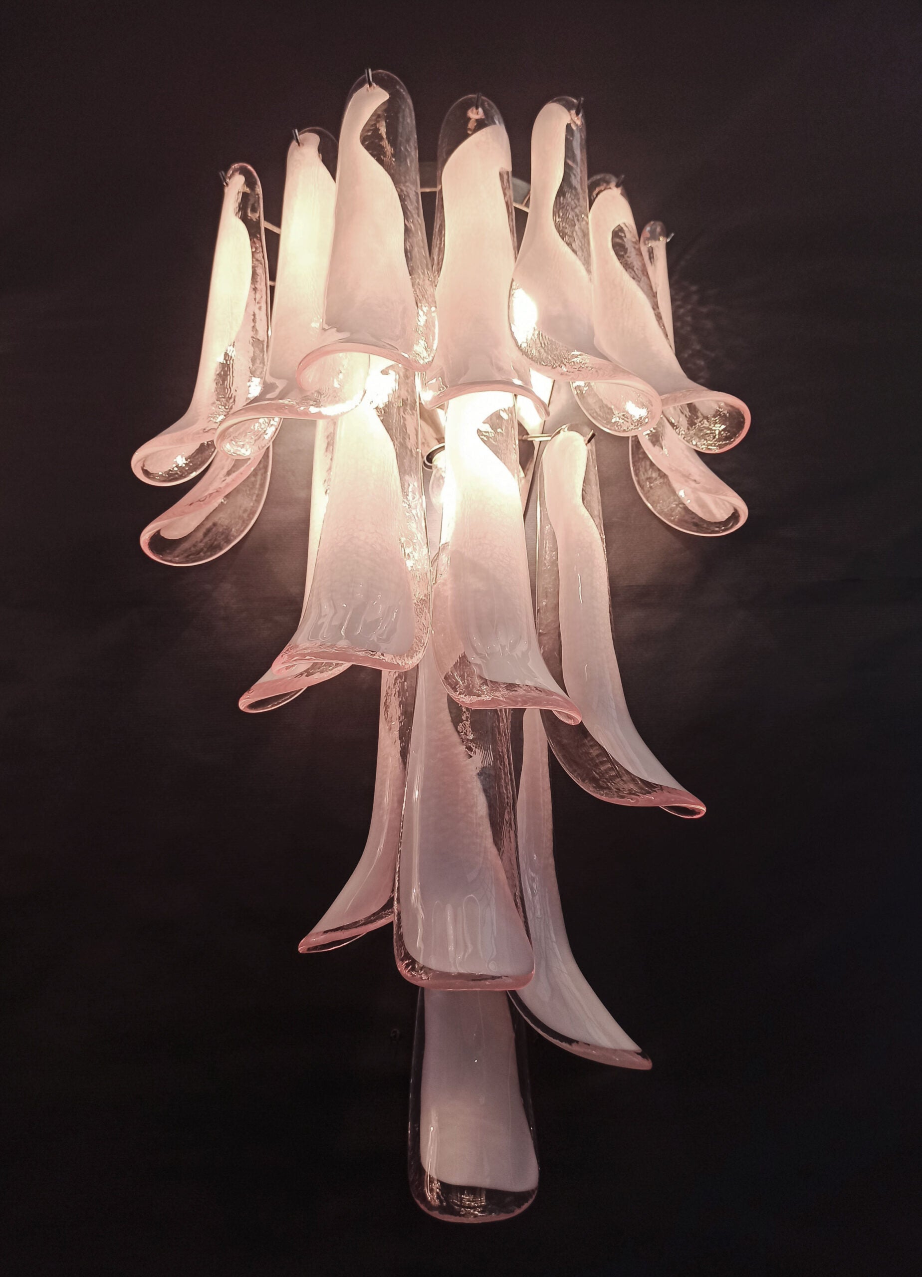Murano Wandleuchte – 16 Rosa Blütenblattglas – 2er-Set – Detail 7 – Murano Classics