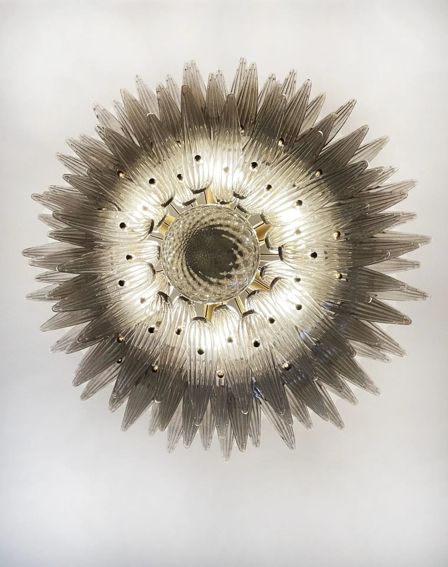Murano Chandelier – 104 Smoked Palmette Glass – detail 10 – Murano Classics