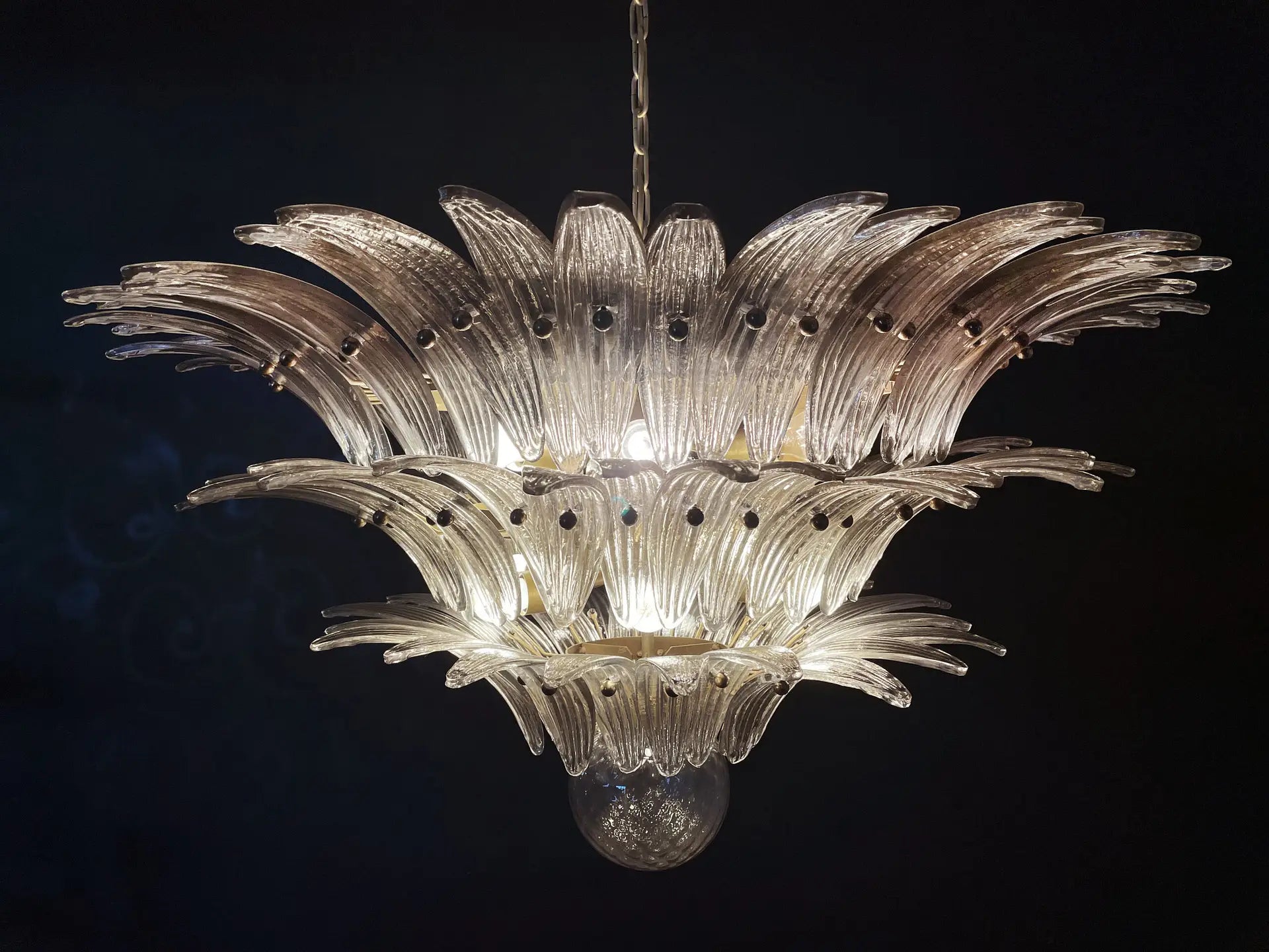 Murano Chandelier – 104 Smoked Palmette Glass – detail 8 – Murano Classics