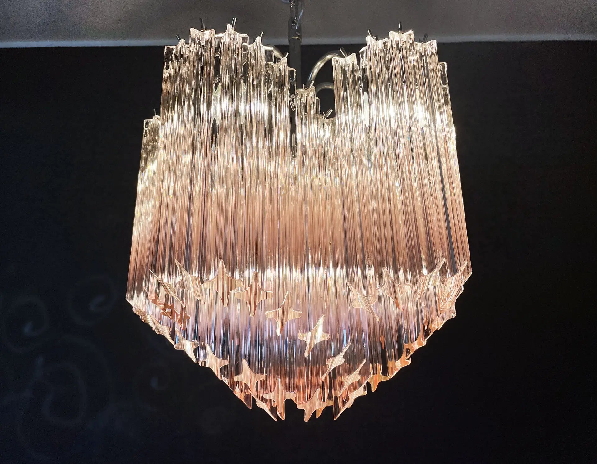 Lampadario Murano – 60 Vetri a Prismi Rosa – dettaglio 4 – Murano Classics