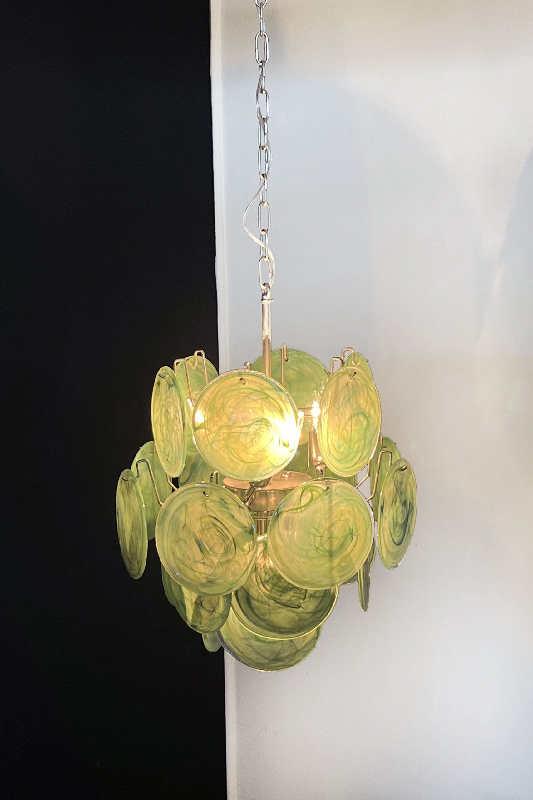 Murano Chandelier – 24 Green Disc Glasses – detail 4 – Murano Classics