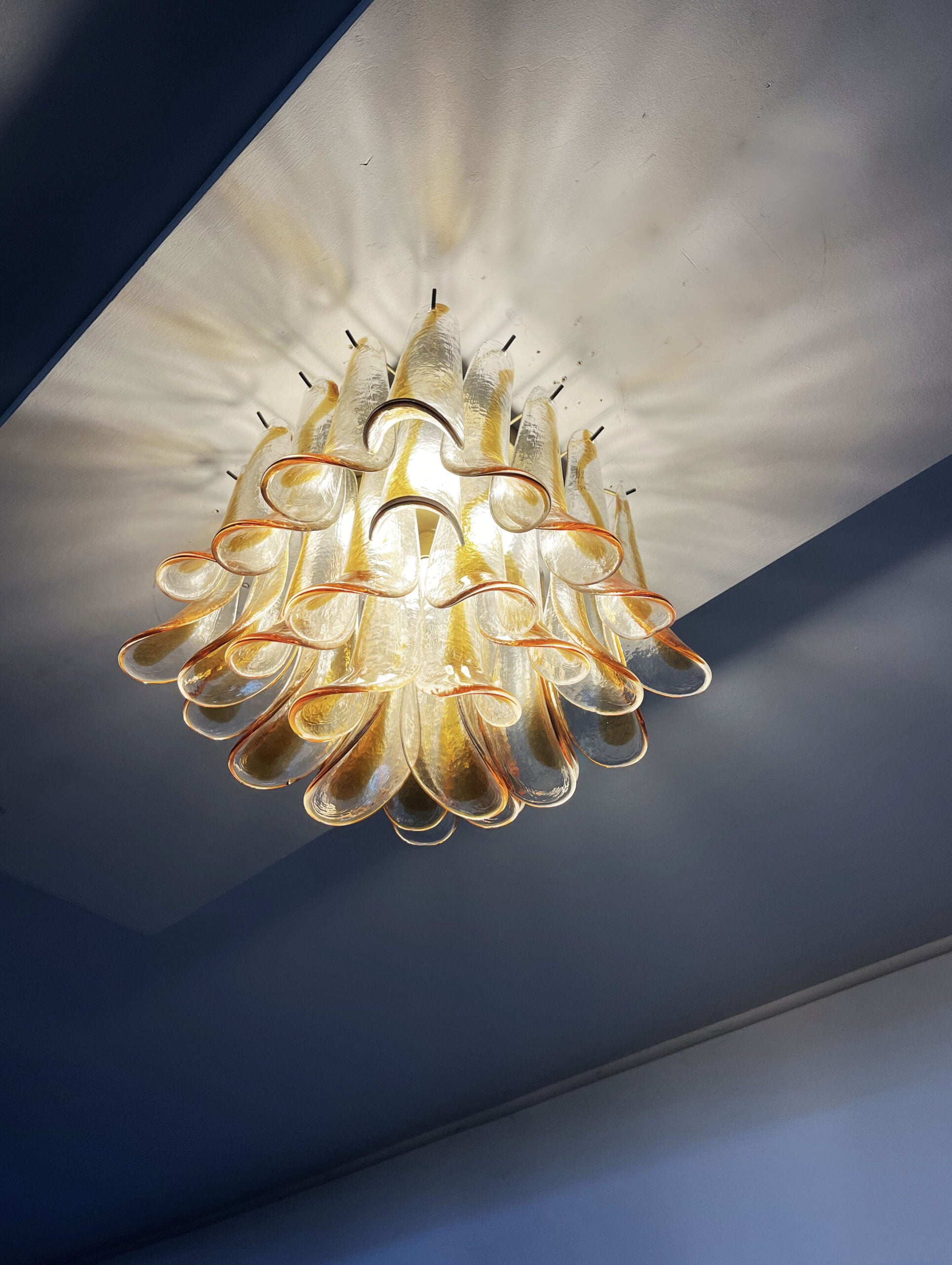 Murano Deckenlampe – 32 Klares, Gelbes Blütenblattglas – Detail 8 – Murano Classics