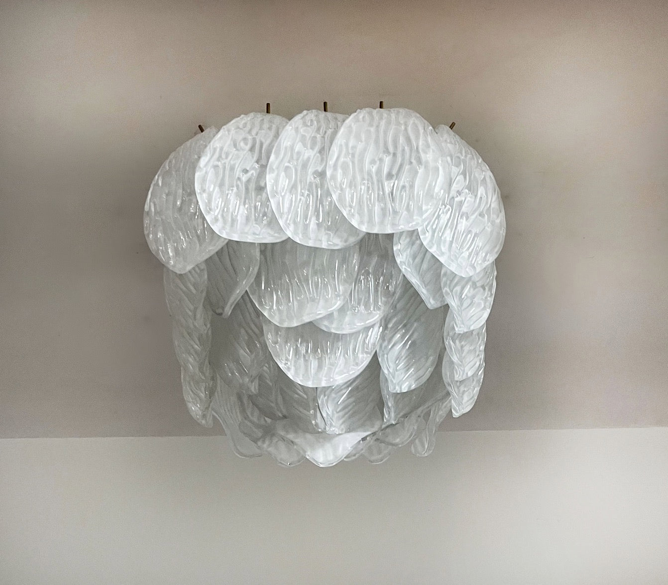 Murano Chandelier – 32 Yellow Petal Glass – detail 3 – Murano Classics