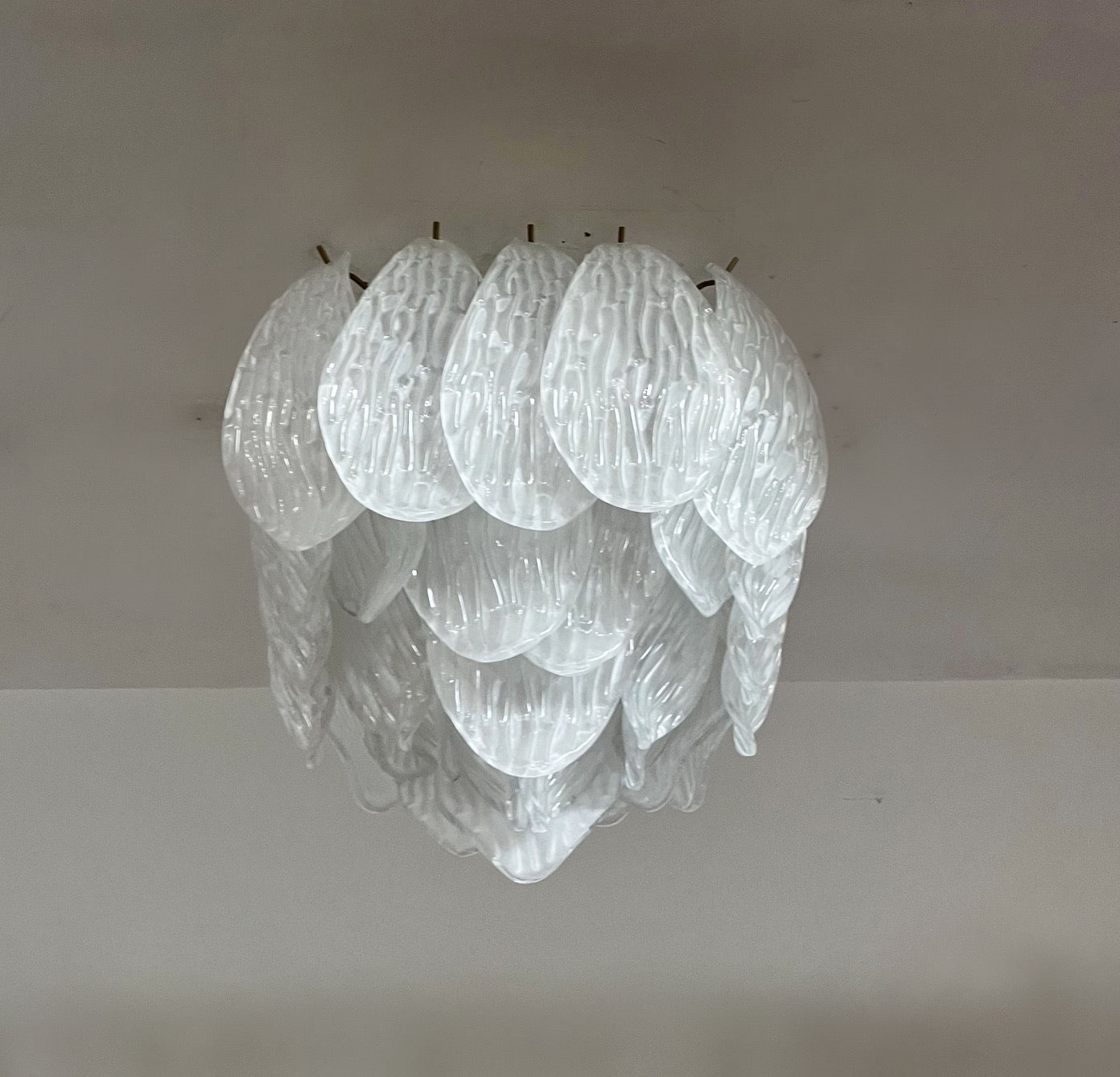 Murano Chandelier – 32 Yellow Petal Glass – detail 4 – Murano Classics
