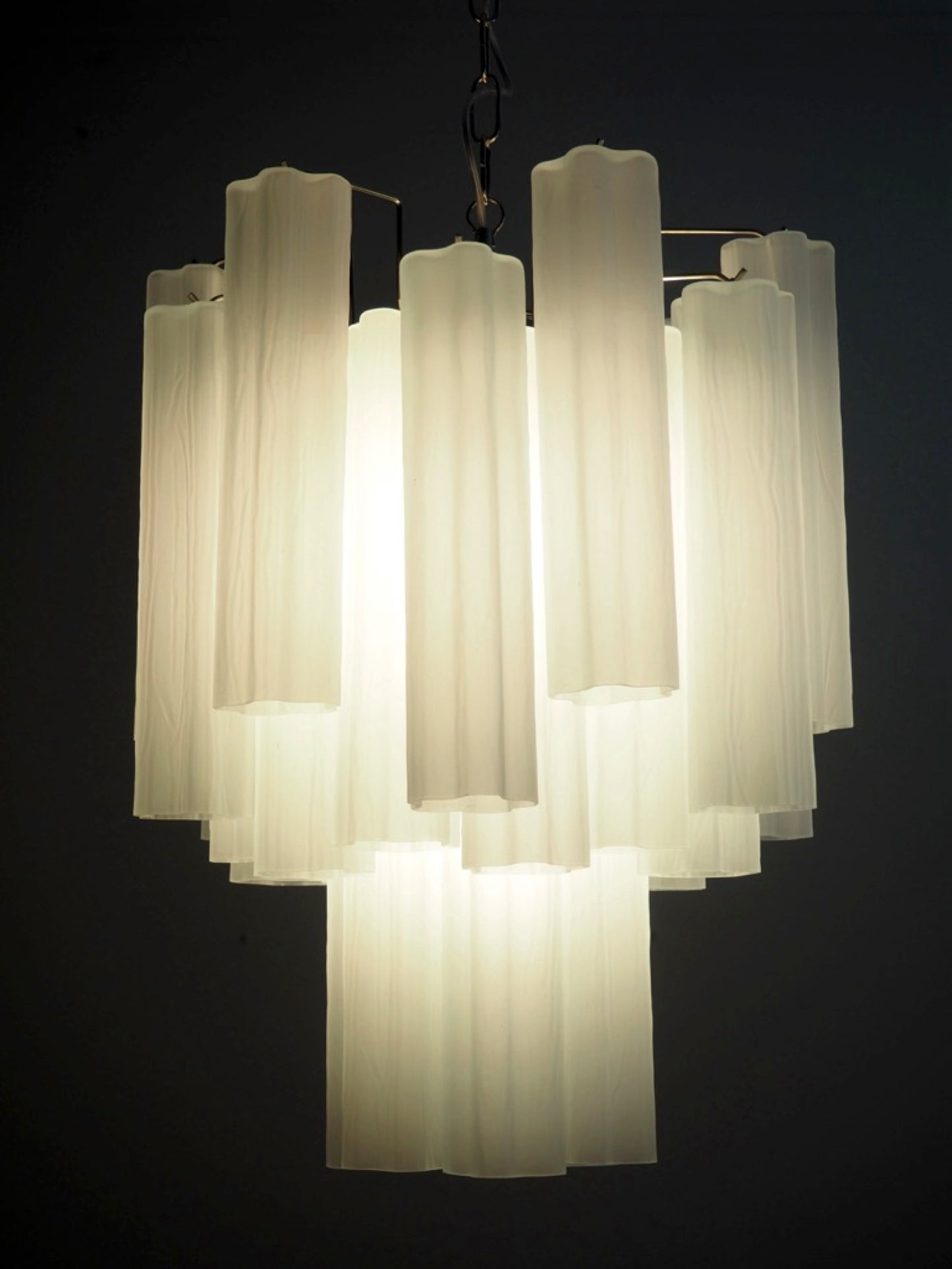 Murano Lysekrone | 30 Alabaster hvit Rørglass