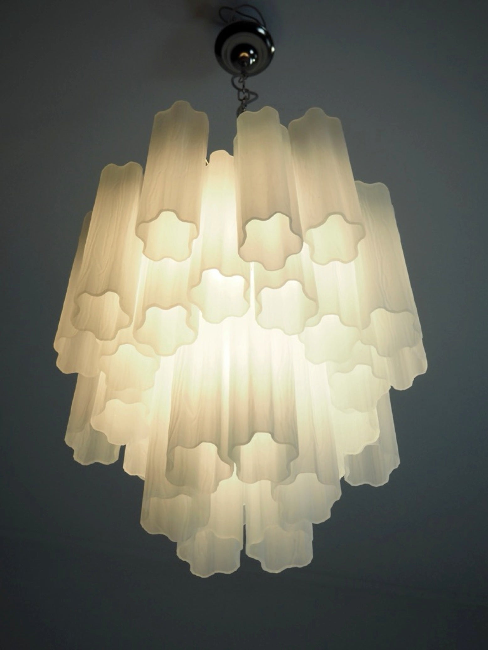 Murano Lysekrone | 30 Alabaster hvit Rørglass