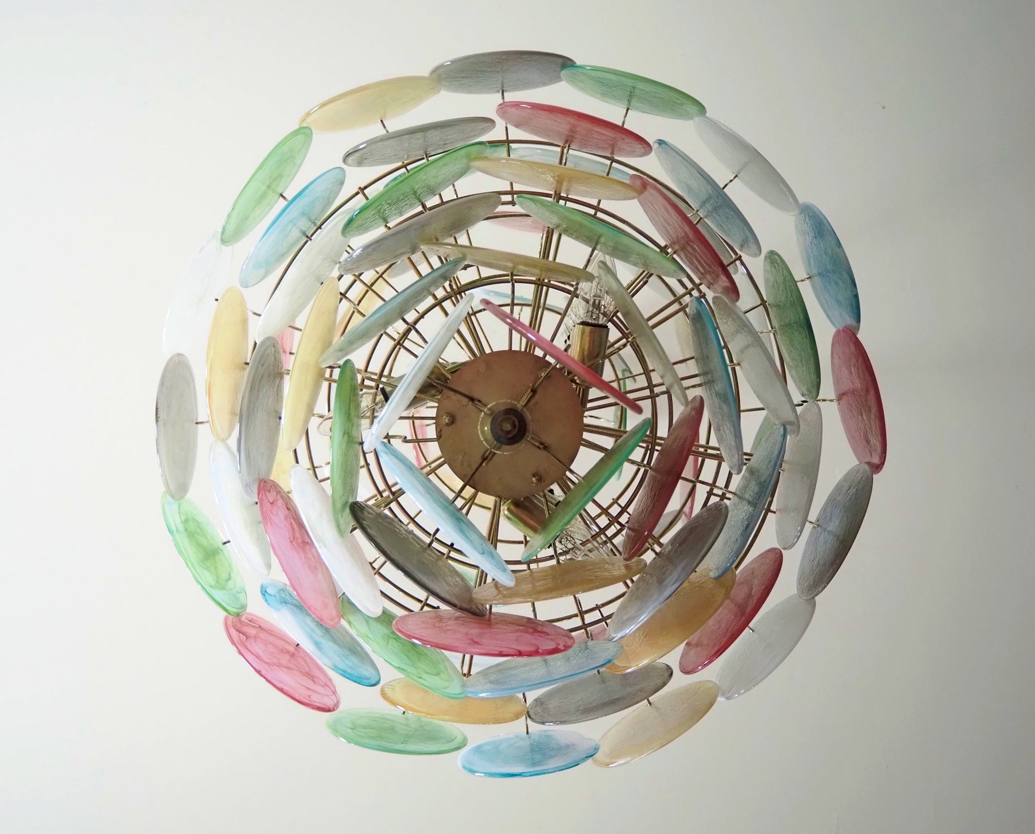Lampadario Murano – 87 Elementi in Vetro a Dischi Multicolore – dettaglio 1 – Murano Classics