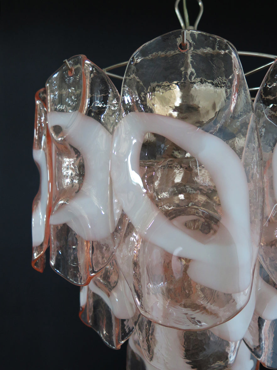 Lustre Murano – 23 Verres Crostoli Roses – détail 3 – Murano Classics