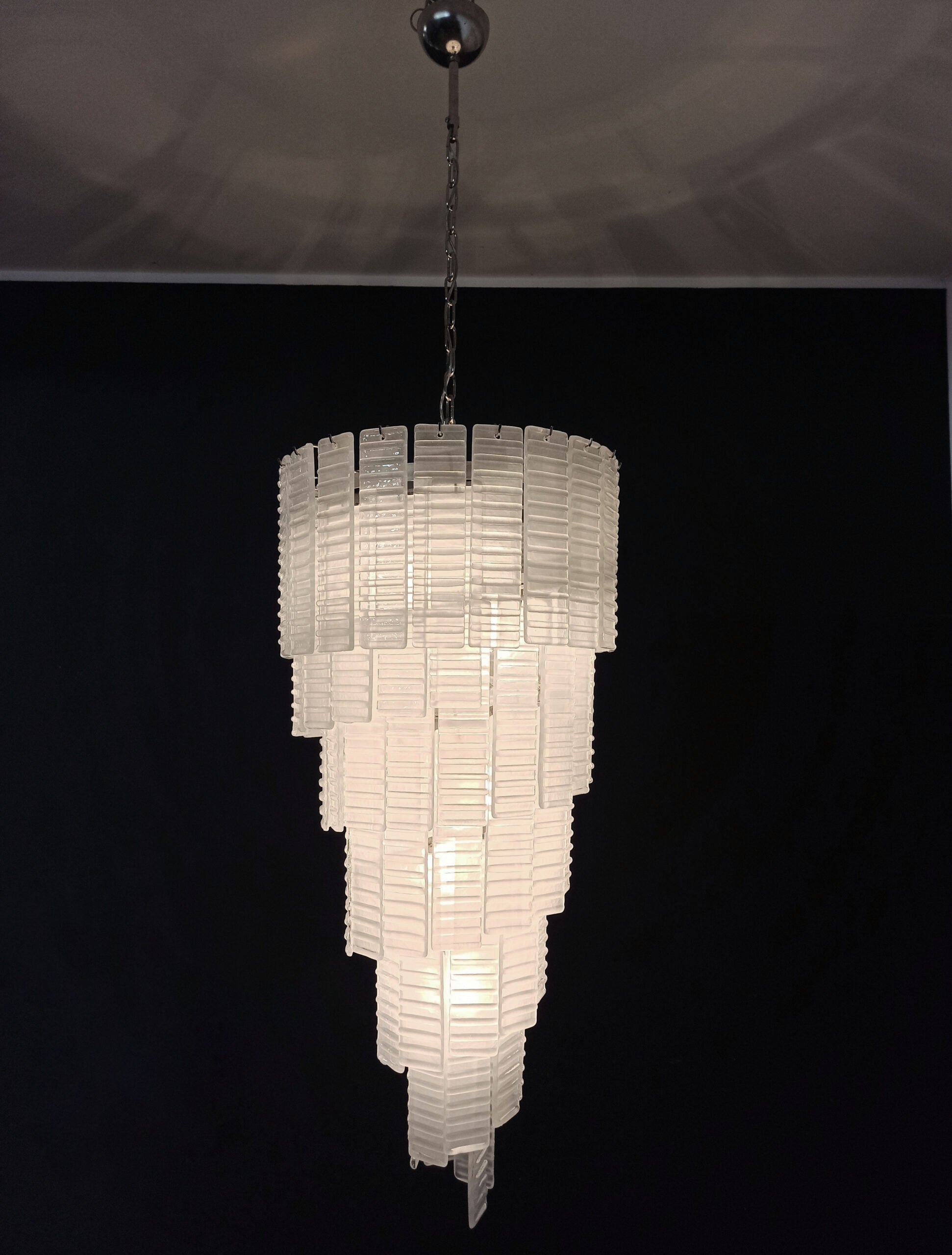 Murano Chandelier – 83 White Spiral Glasses – detail 11 – Murano Classics