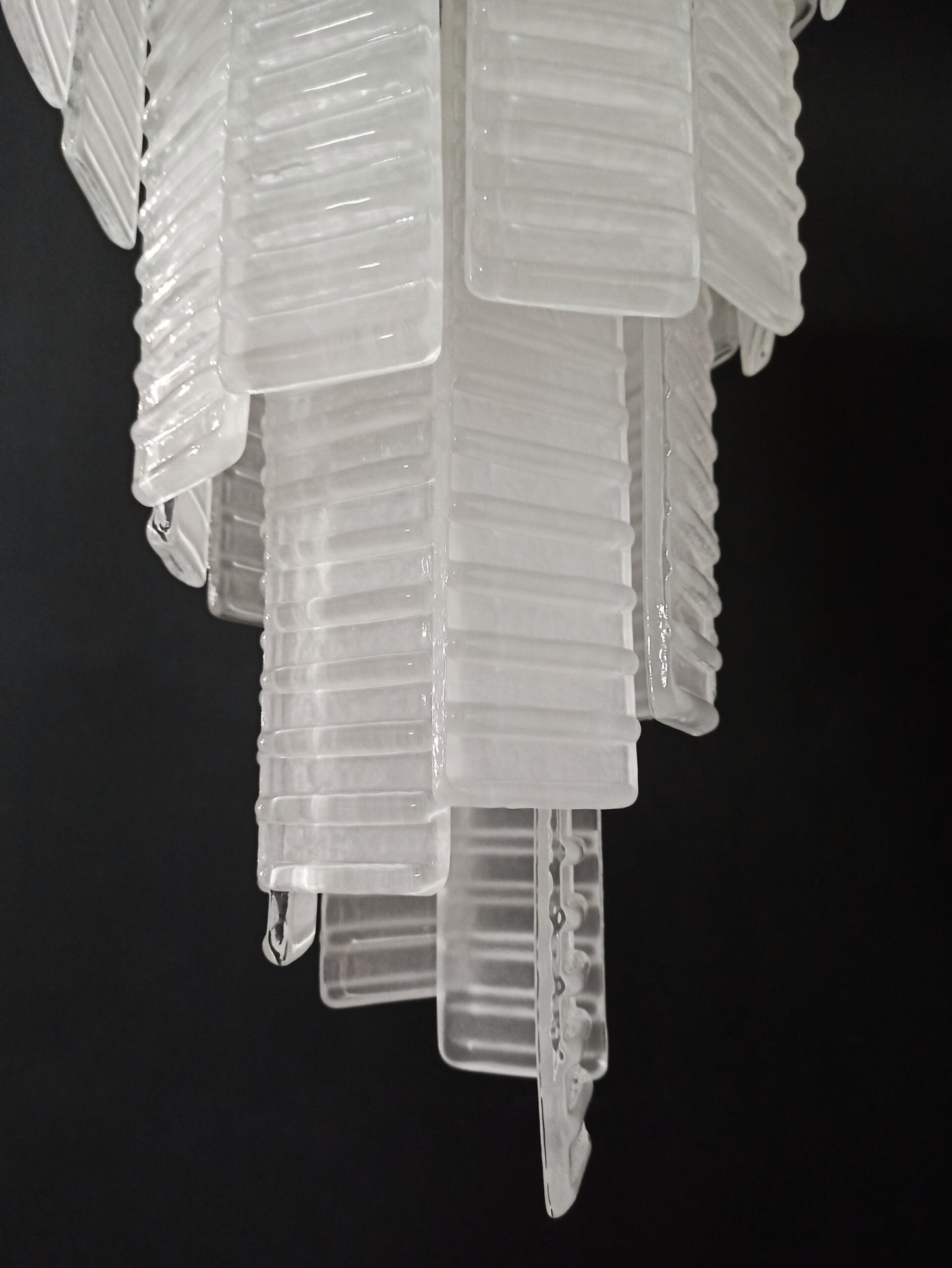 Murano Lysekrone | 83 Hvite Spiralglass