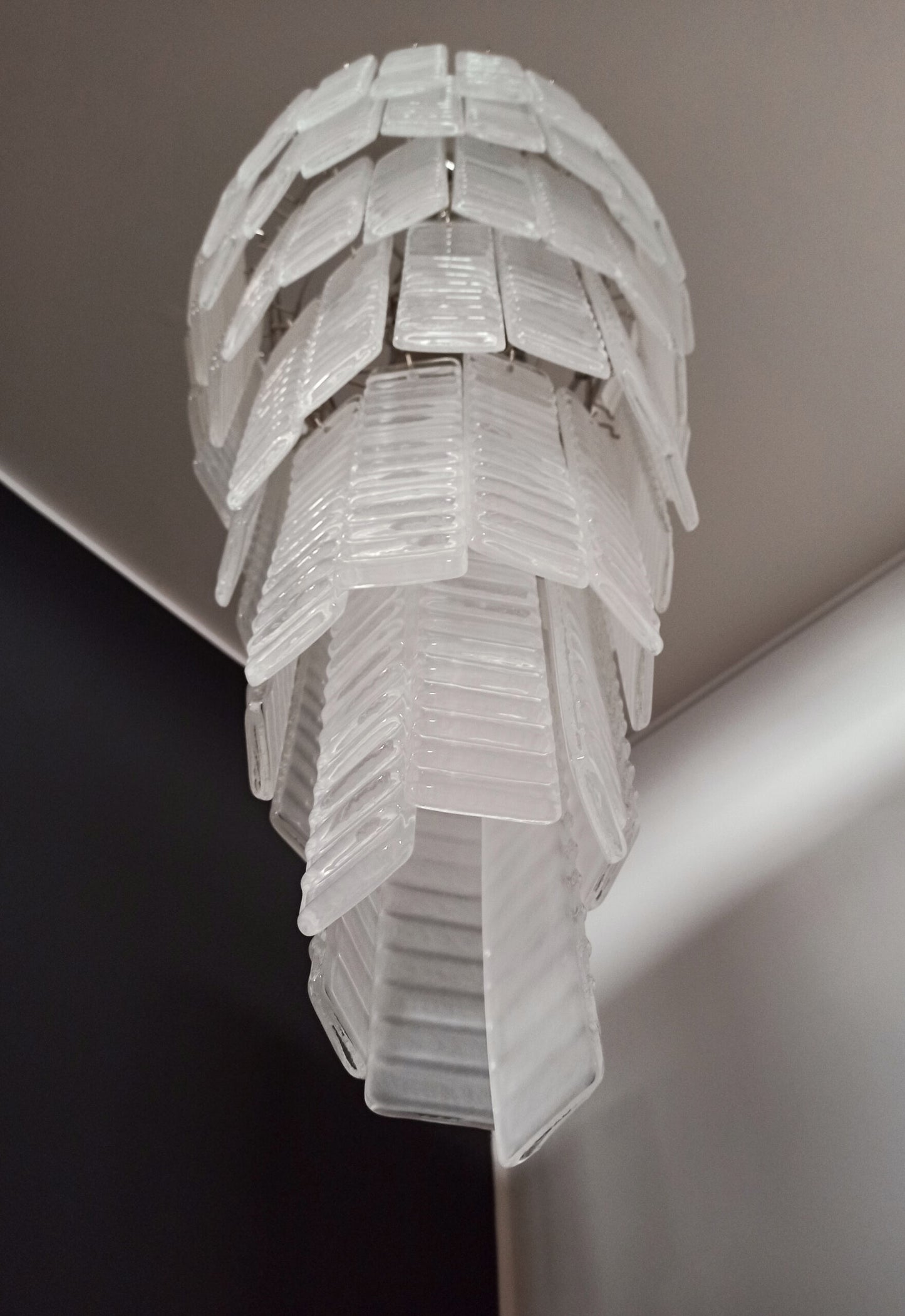 Murano Lysekrone | 83 Hvite Spiralglass