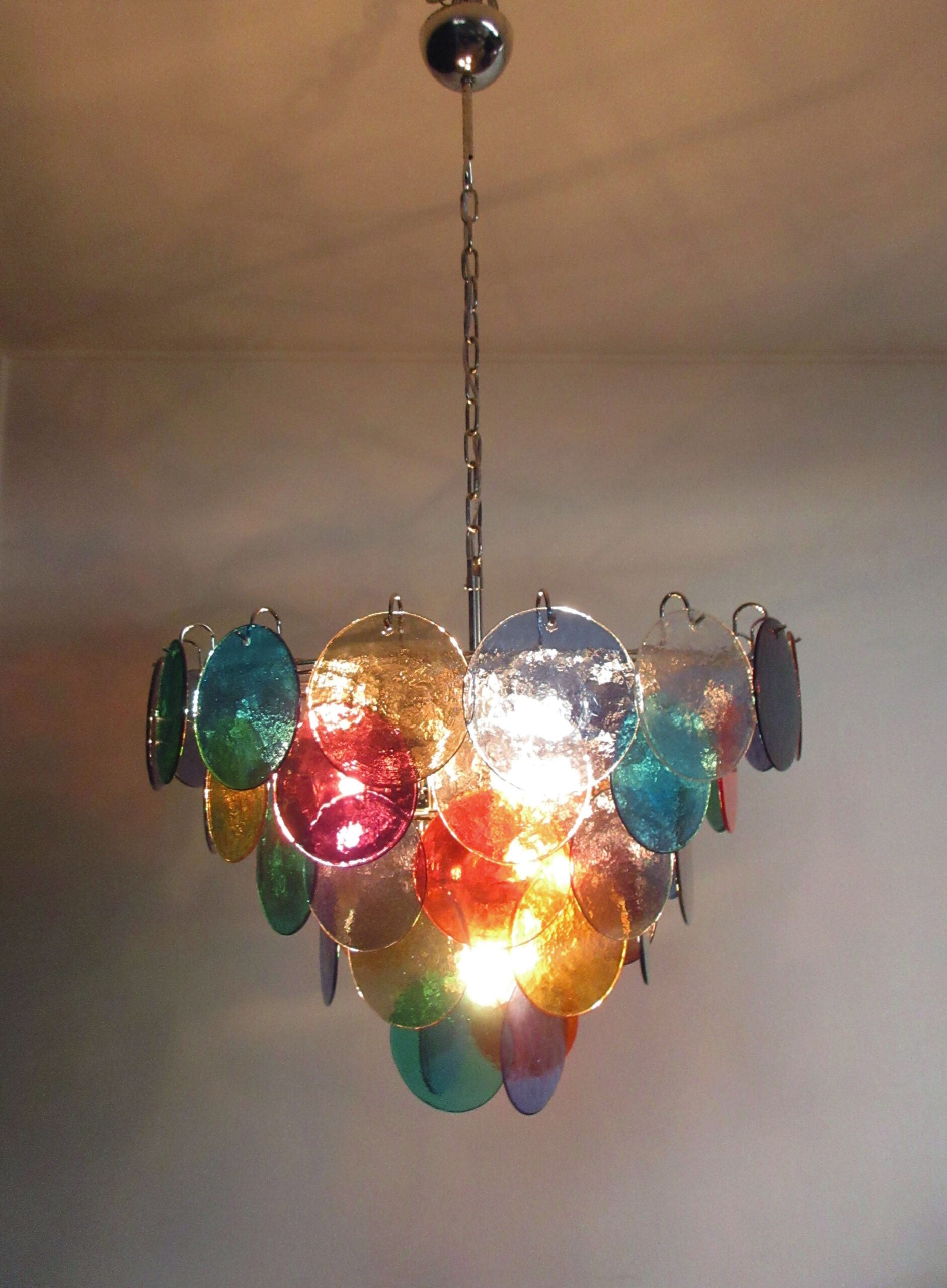 Murano Lysekrone | 50 Multifargede Glassdisker