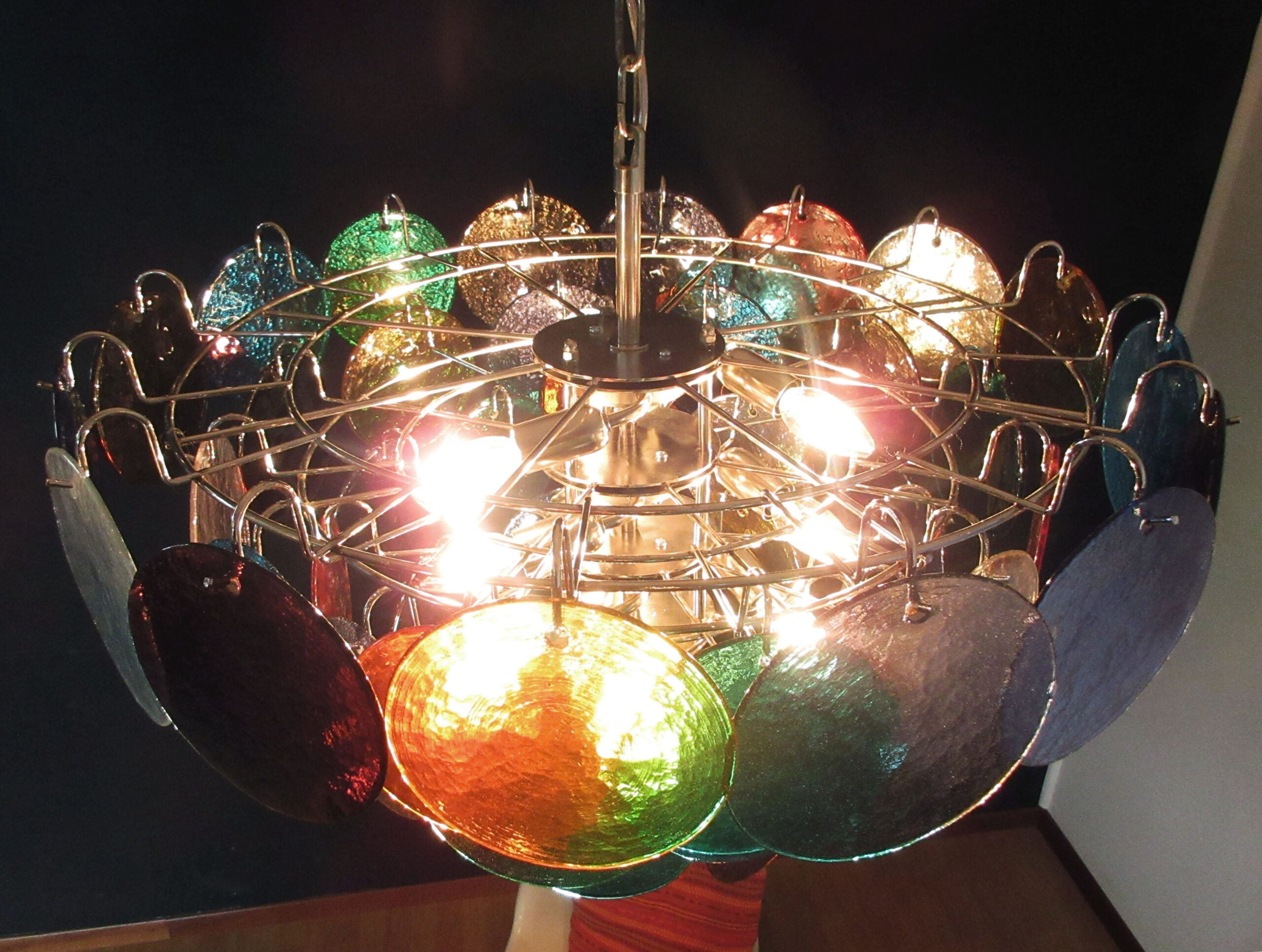 Murano Lysekrone | 50 Multifargede Glassdisker