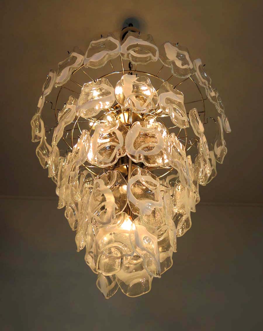 Lustre Murano – 50 Verres Crostoli Blancs – détail 5 – Murano Classics
