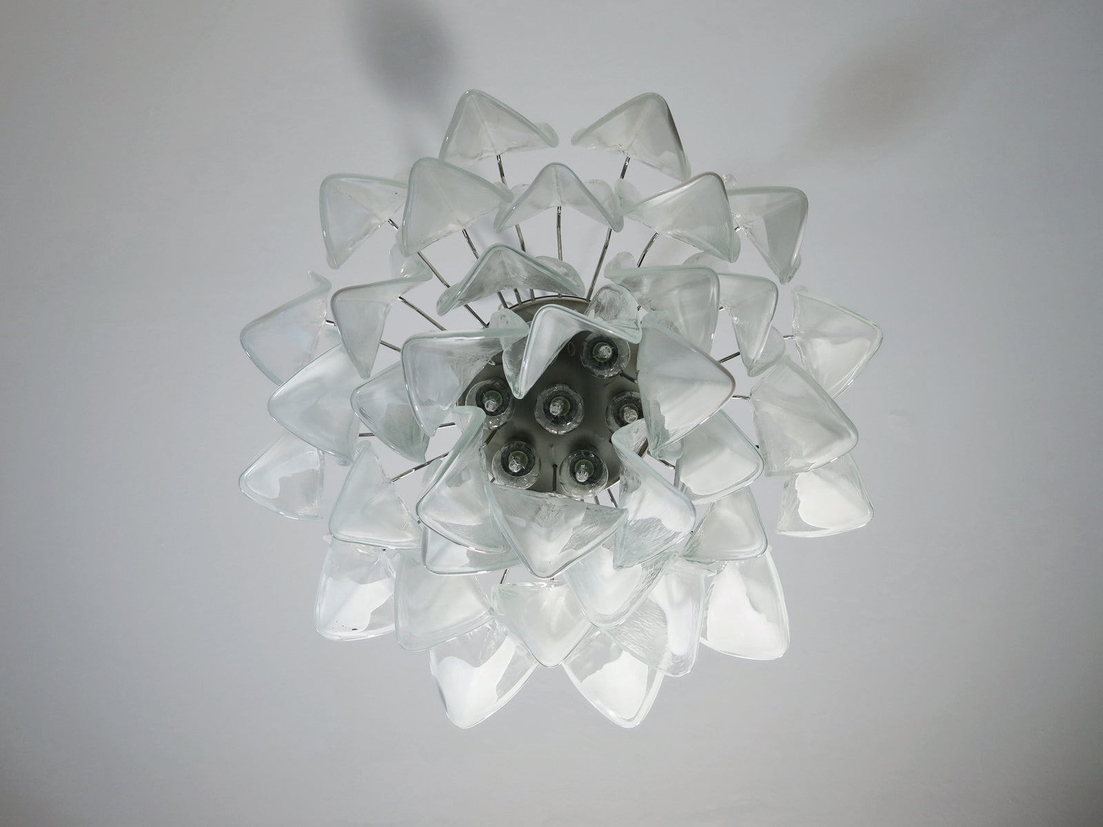 Murano Lysekrone – 36 Hvite Klare Rondiniglass – detalj 1 – Murano Classics