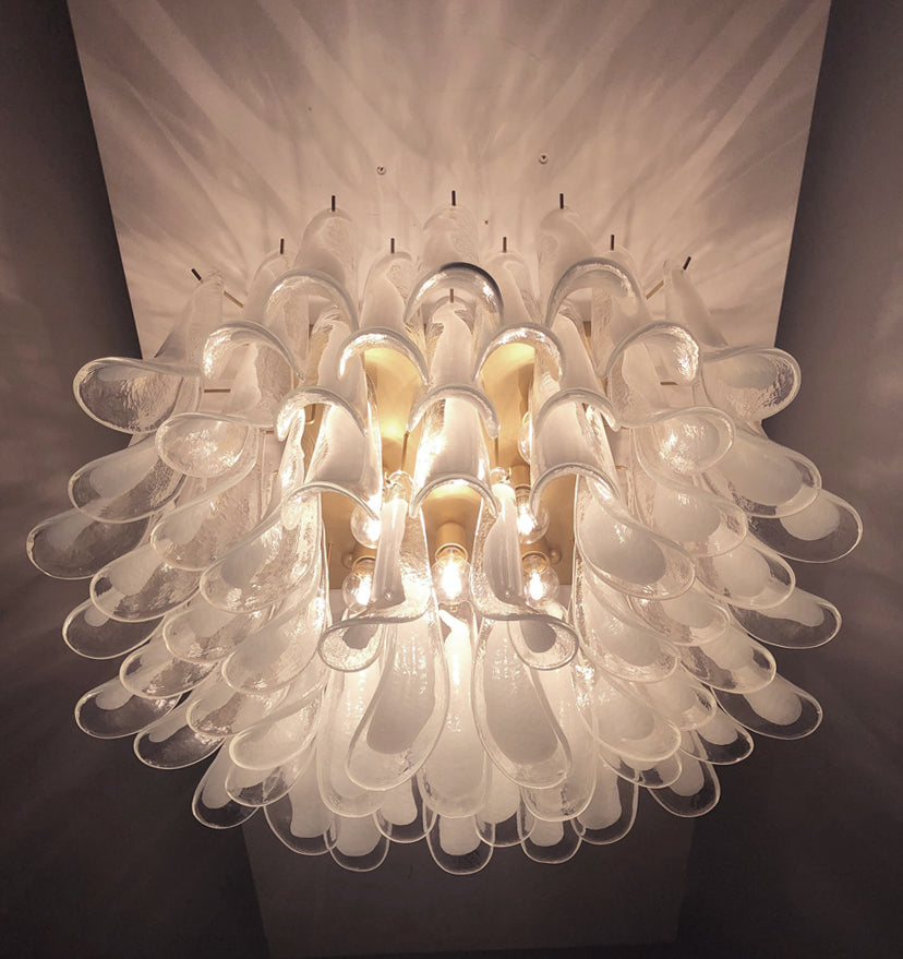 Murano Taklampe | 64 Hvite Konglebladglass