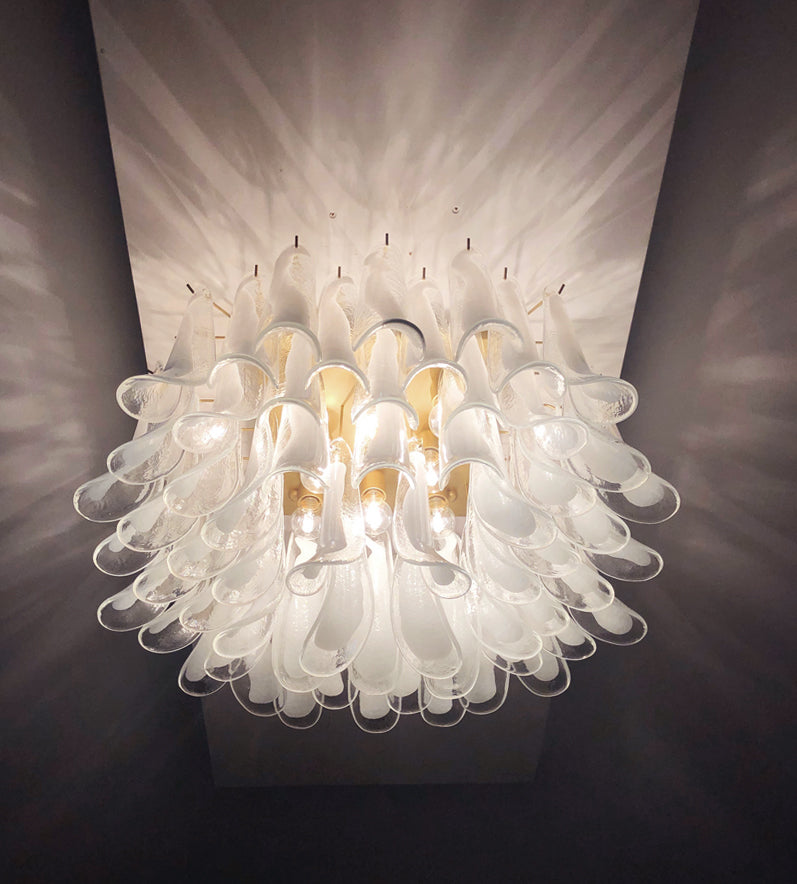 Murano Taklampe | 64 Hvite Konglebladglass