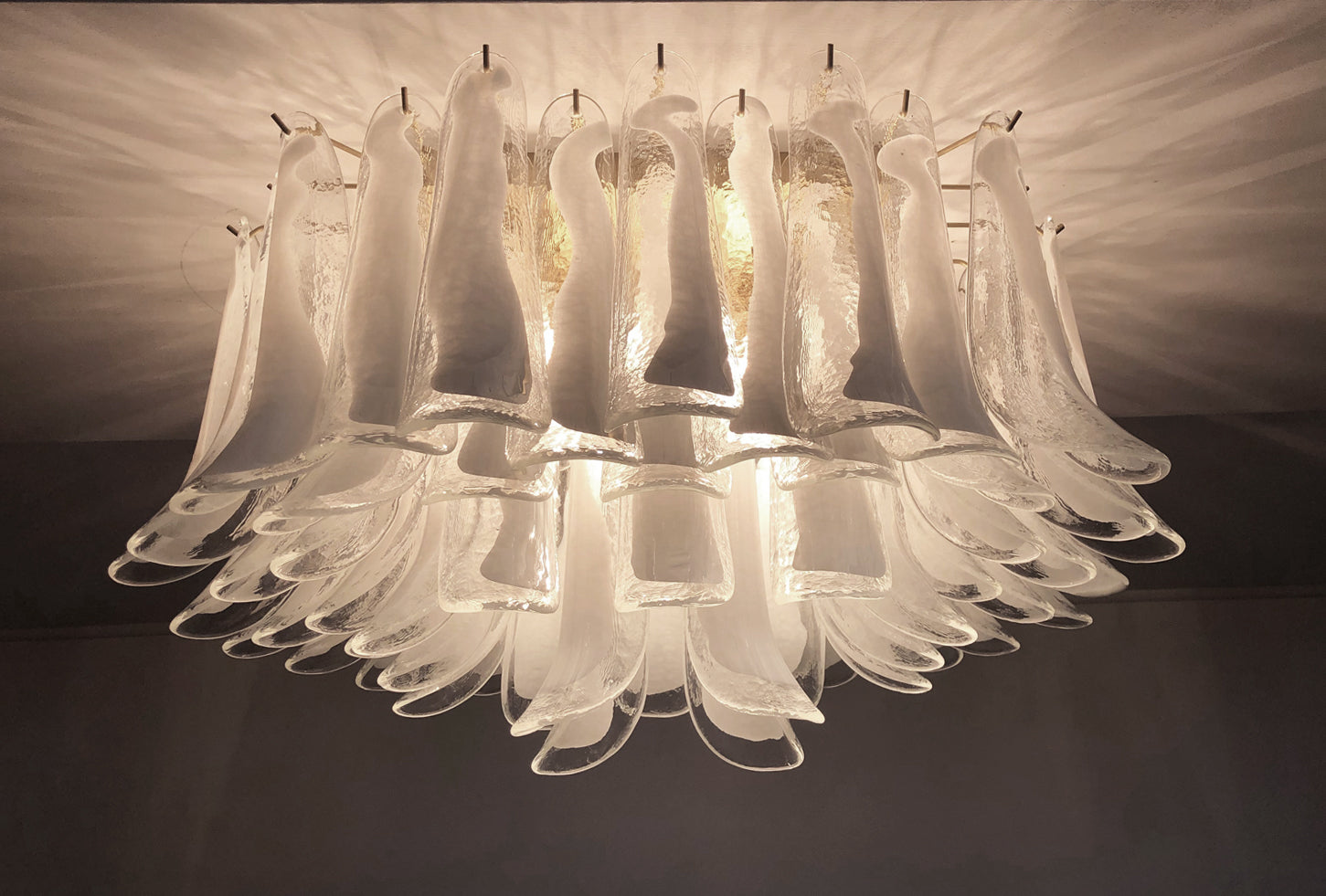 Murano Ceiling Lamp – 64 White Petal Glass – detail 2 – Murano Classics