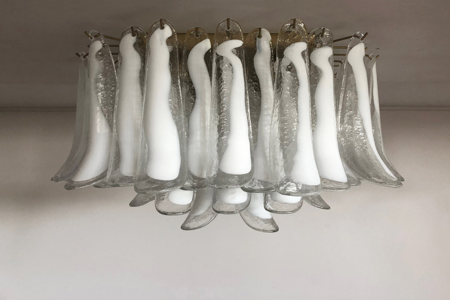 Murano Ceiling Lamp – 64 White Petal Glass – detail 7 – Murano Classics